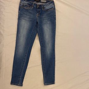 Aeropostale, size 2 short, denim